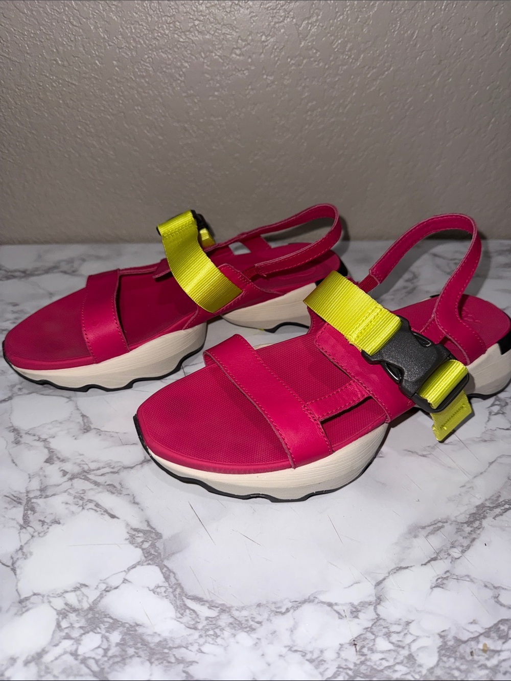 Sorel Women's Pink Sandals with Yellow Buckle Straps size 7.5